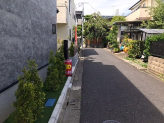 【前面道路含む現地写真】 | 世田谷区宇奈根２３－１期　全２棟