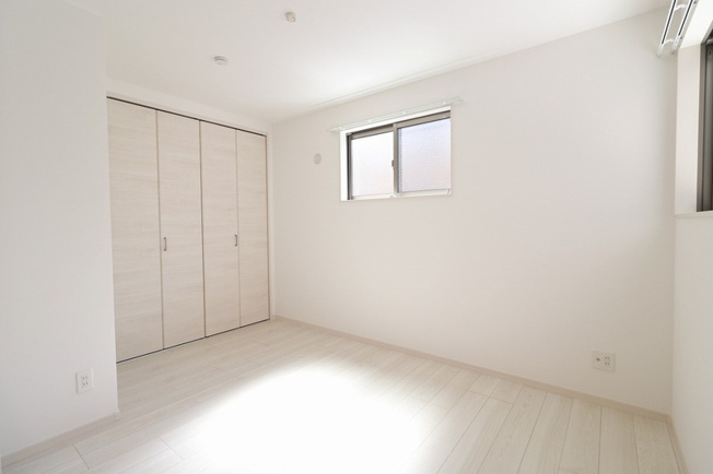【寝室】 | CROSSⅢ　★プライスホームなら仲介手数料0円★