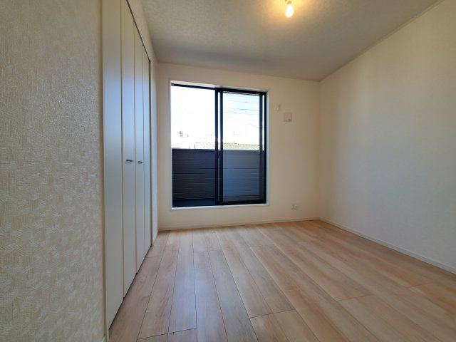 八潮市　二丁目　新築戸建　全1棟の洋室|施工例です