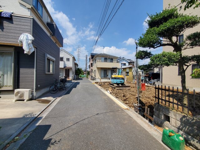八潮市　二丁目　新築戸建　全1棟の前面道路含む現地写真|前面道路含む現地写真です