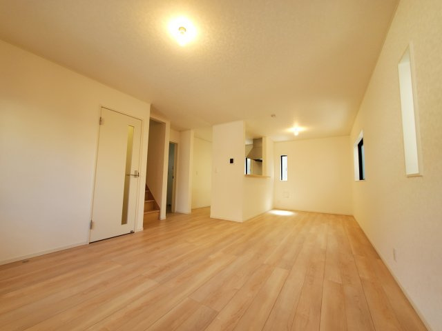 八潮市　二丁目　新築戸建　全1棟の居間・リビング|施工例です