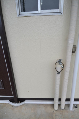 【設備】 | 赤津ハイツ | 洗濯機置き場（玄関横）