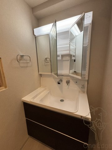 Royal Maxの独立洗面台