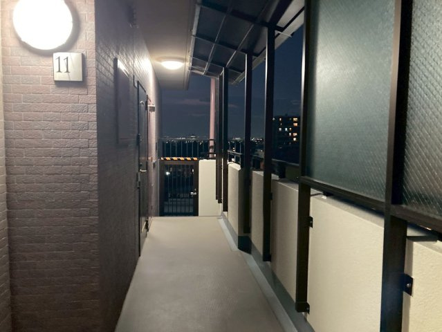 ボヌール府中のその他共用部分|玄関前の共用廊下です。
管理が行き届いており。きれいに保たれています♪