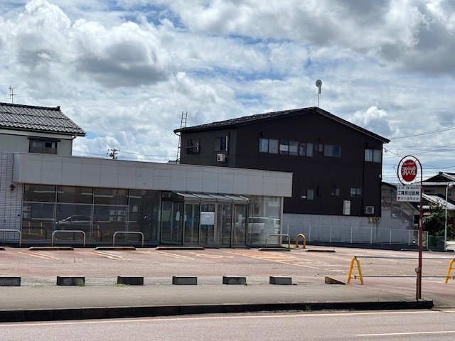 長岡市渡場町貸店舗の外観|ローソン様退去済みです。