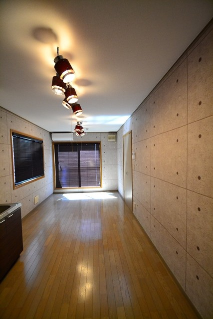 ブルースカイ翼の居間・リビング