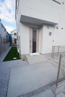 【エントランス】 | 【仲介手数料無料！！】稲城市東長沼　新築戸建て（全3棟）1号棟　5980万円