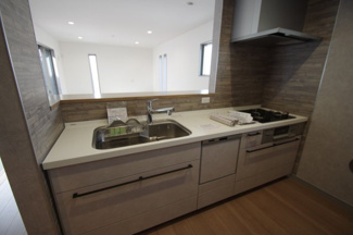 【キッチン】 | 【仲介手数料無料！！】稲城市東長沼　新築戸建て（全3棟）1号棟　5980万円