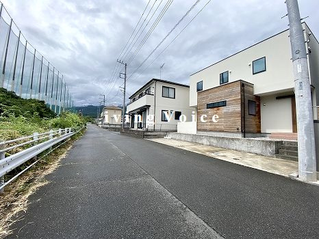 【前面道路含む現地写真】 | 【仲介手数料０円】秦野市羽根　中古一戸建て | 秦野市羽根　中古一戸建て