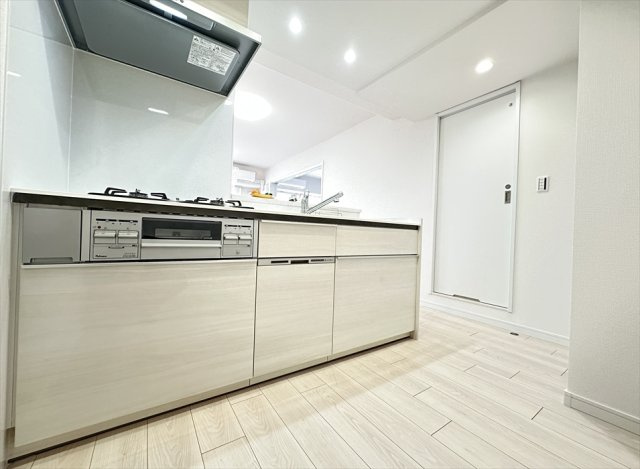 【キッチン】 | ソフィア志木　(志木本店) | 食洗機一体型のシステムキッチン。家事の時短につながるのでその分趣味や家族との時間を増やせます。