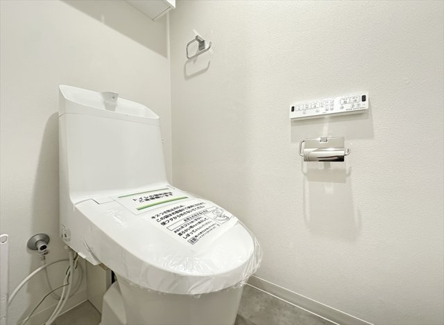 【トイレ】 | ソフィア志木　(志木本店) | 家族を感染症から守る温水洗浄便座を完備。