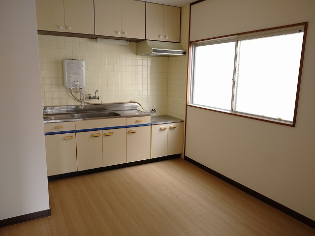 コーポ聖（D-3）のキッチン