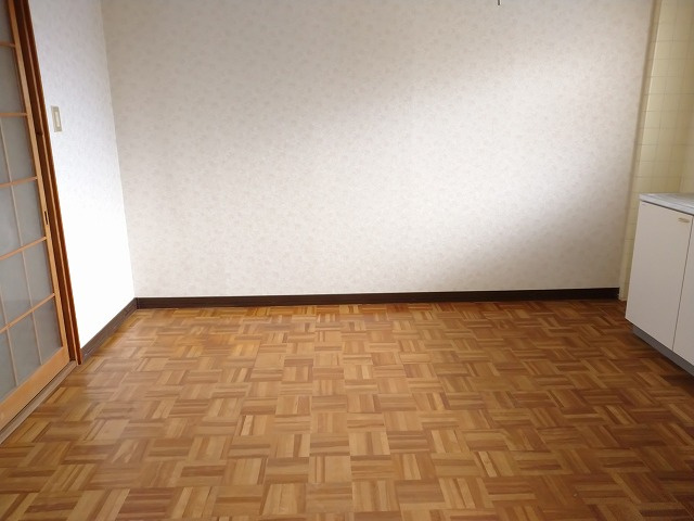 コーポ聖（D-3）の居間・リビング
