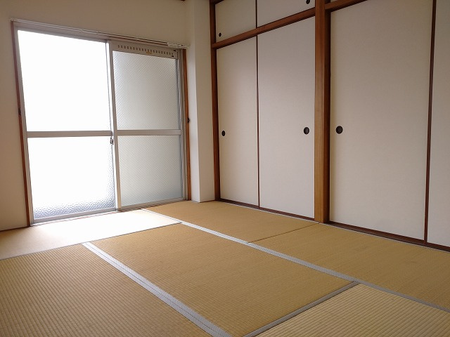 コーポ聖（D-3）の和室