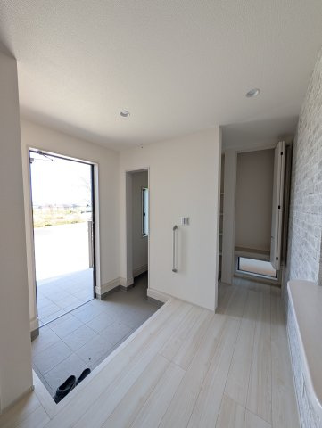 【玄関】 | フォーセール前橋市富士見町第4時沢ー②