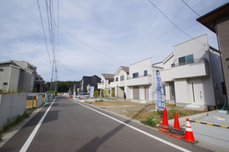 【前面道路含む現地写真】