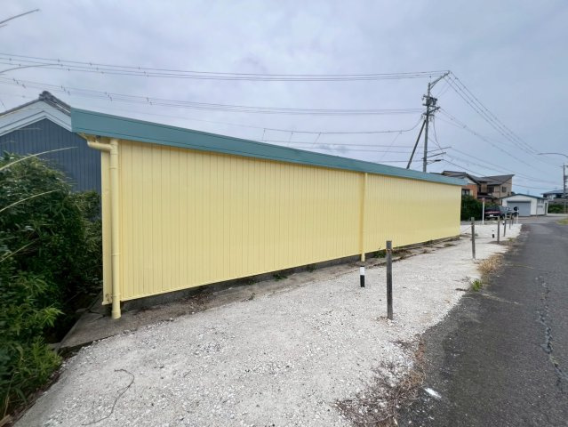 千足町10丁目貸倉庫の周辺