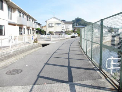 【周辺】 | クローバの森