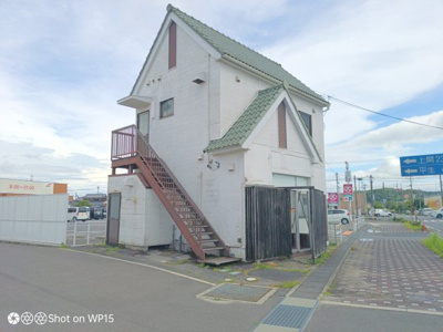 【外観】 | マルキュウ・入口貸店舗 | 外観は落ち着いています