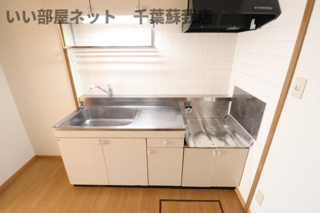 クレストタウンＢのキッチン|お料理しやすいキッチンです