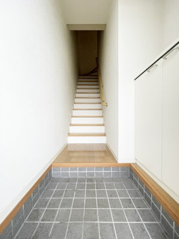 シャーメゾンディアス川内 A棟の玄関