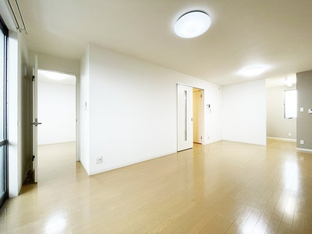 シャーメゾンディアス川内 A棟の居間・リビング