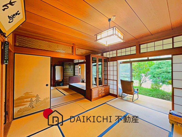 【居間・リビング】 | 行田市大字持田　中古戸建