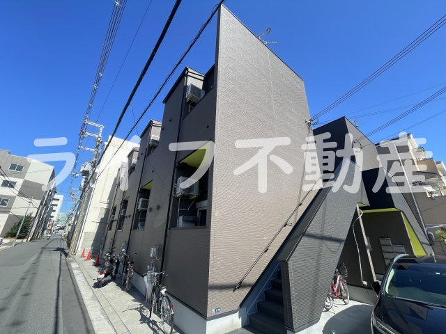 クレセントコート