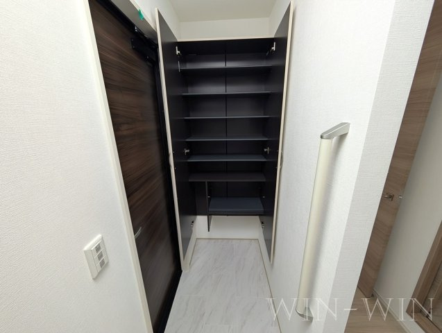 D-avance向山東の玄関