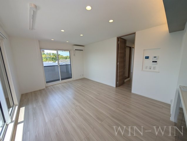 D-avance向山東の内装