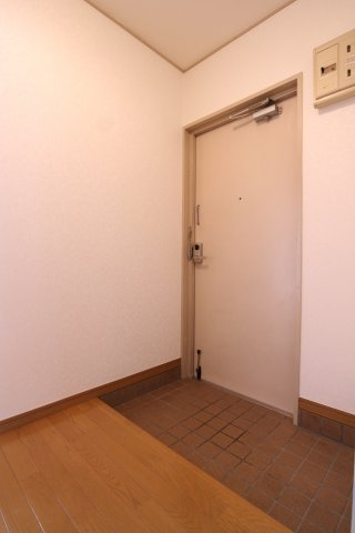 コーポ大津和の玄関