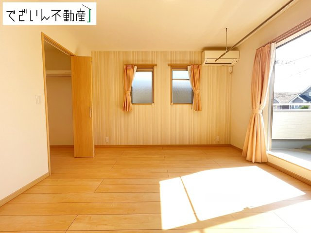 【洋室】 | 深谷市東方町5丁目　中古住宅   | 現地(2025年10月撮影)