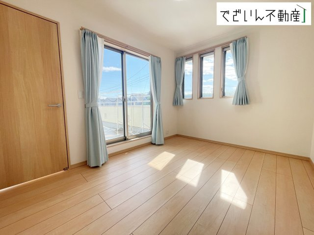 【洋室】 | 深谷市東方町5丁目　中古住宅   | 現地(2025年10月撮影)