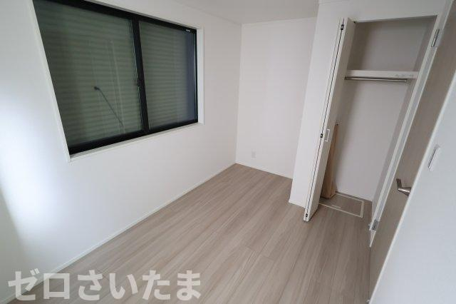 《仲介手数料無料》浦和区北浦和３丁目14-16新築一戸建てジオヴィスタの洋室