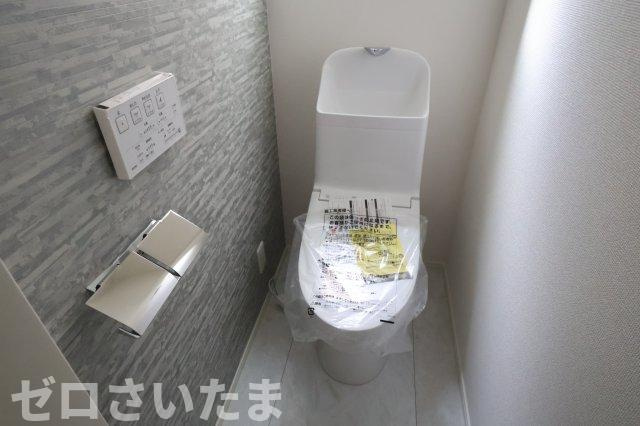 《仲介手数料無料》浦和区北浦和３丁目14-16新築一戸建てジオヴィスタのトイレ