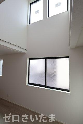 《仲介手数料無料》浦和区北浦和３丁目14-16新築一戸建てジオヴィスタの居間・リビング