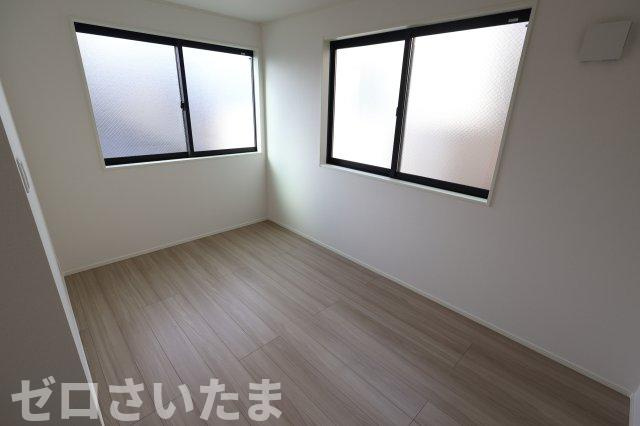 《仲介手数料無料》浦和区北浦和３丁目14-16新築一戸建てジオヴィスタの洋室