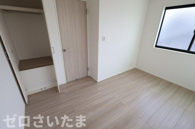《仲介手数料無料》浦和区北浦和３丁目14-16新築一戸建てジオヴィスタの洋室