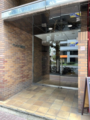 【エントランス】 | グランドメゾン南麻布