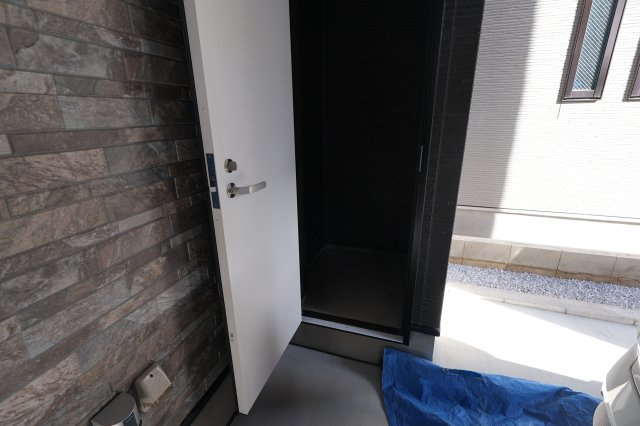 《仲介手数料無料》浦和区北浦和３丁目14-16新築一戸建てジオヴィスタの収納