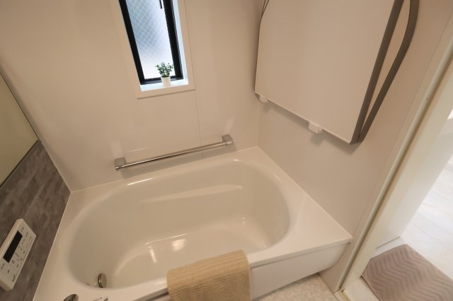 《仲介手数料無料》浦和区北浦和３丁目14-16新築一戸建てジオヴィスタの浴室