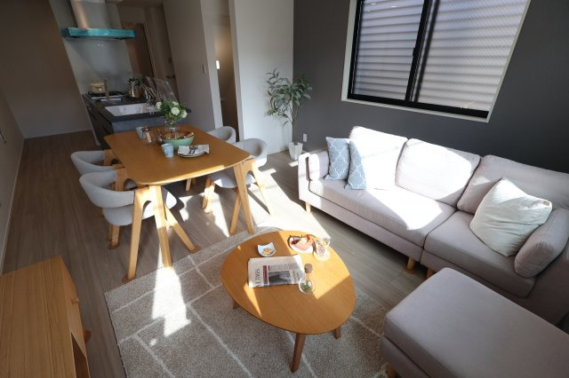 《仲介手数料無料》浦和区北浦和３丁目14-16新築一戸建てジオヴィスタの居間・リビング