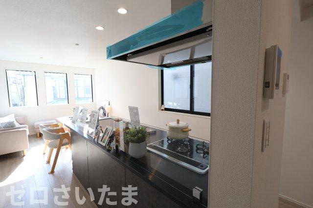 《仲介手数料無料》浦和区北浦和３丁目14-16新築一戸建てジオヴィスタの居間・リビング