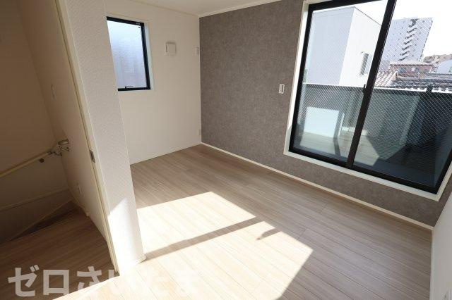 《仲介手数料無料》浦和区北浦和３丁目14-16新築一戸建てジオヴィスタの洋室