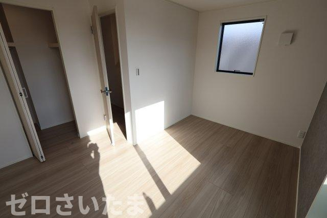 《仲介手数料無料》浦和区北浦和３丁目14-16新築一戸建てジオヴィスタの洋室