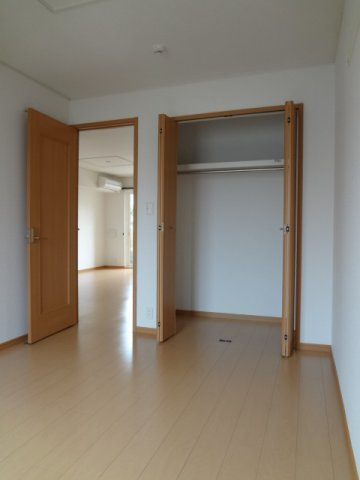 メゾン・ジェルメⅡの収納|こまごまとしたものを収納できそうですね