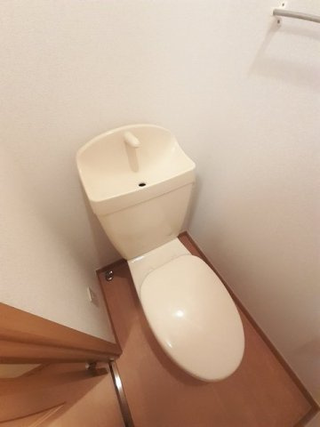 熊本市北区鶴羽田４丁目のアパートのトイレ|トイレもきれいです