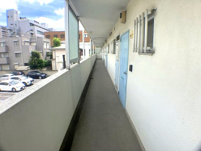 メゾン高砂のロビー|建物の内部です