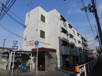 【外観】 | シンプルなデザインの清潔感ある外観です