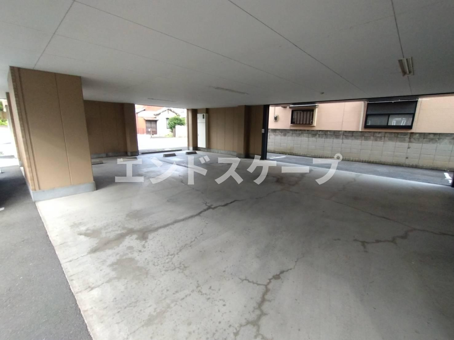 クオリティハイツ稲荷町の駐車場|高崎、前橋のお部屋探しはエンドスケープまで！お客様の理想お聞かせ下さい♪